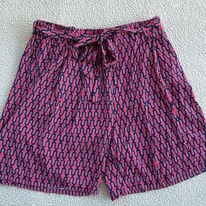 NWT Rafaella Weekend Patterned Shorts
Size large